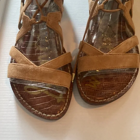 Tan, sued, lace up to calf sandal!  Very Stylish. - Picture 5 of 9